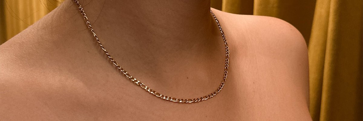 How to Shorten a Chain Necklace: By and Without Cutting it